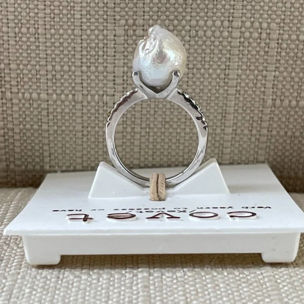 Covet Women Ring Crystals Accent Silver Tone Faux Pearl Ring Jewelry Size 6 - Picture 4 of 10